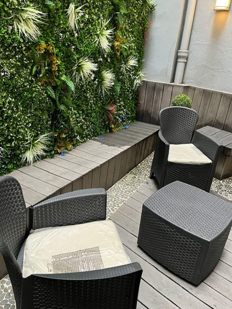 L'Adresse Hotel Paris Exterior photo