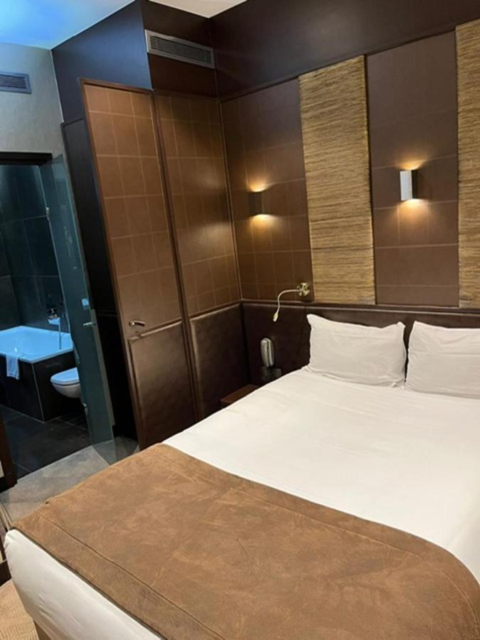 L'Adresse Hotel Paris Exterior photo