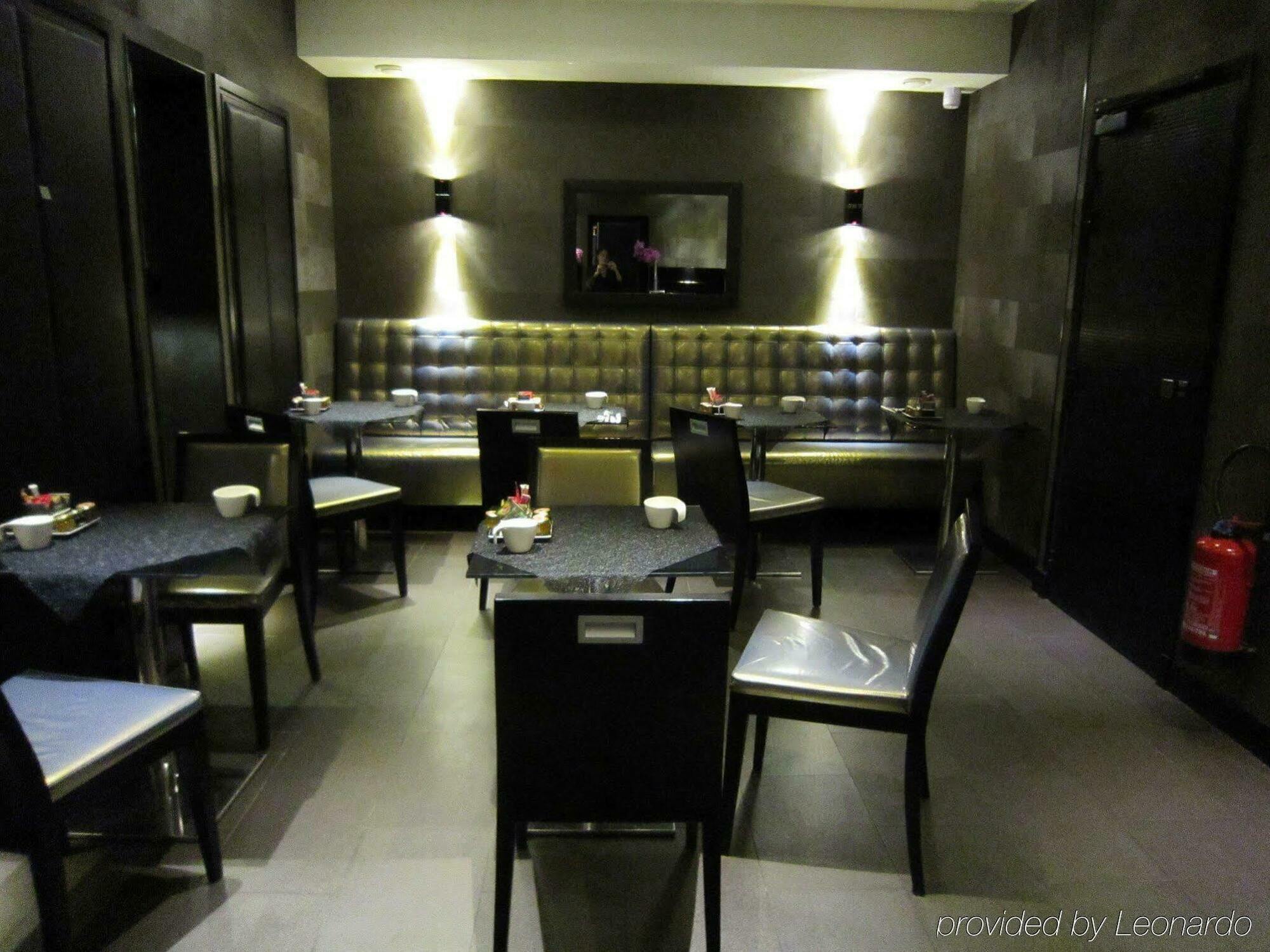 L'Adresse Hotel Paris Exterior photo